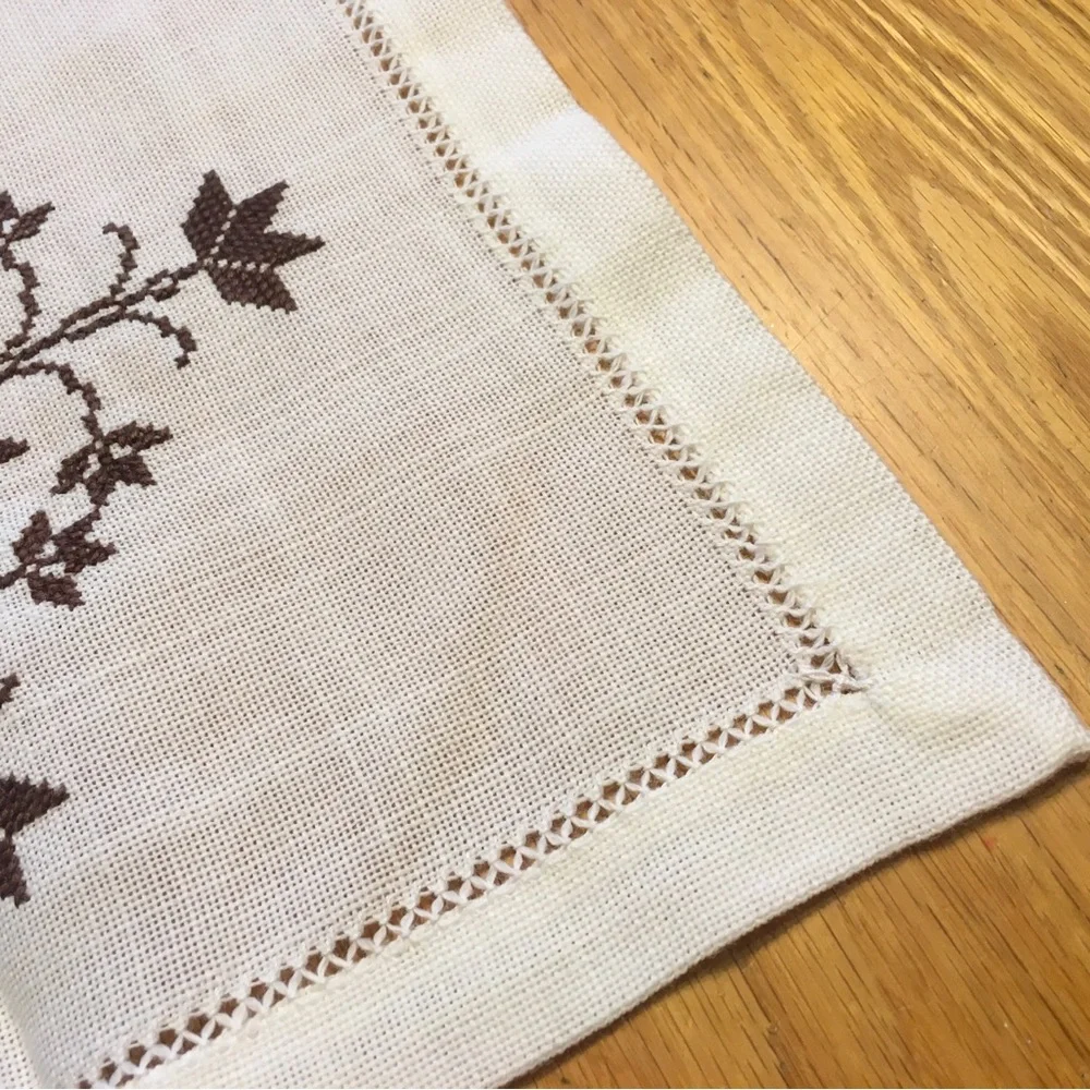 Vintage Linen Table Topper Floral Star Cross Stitch 26” square